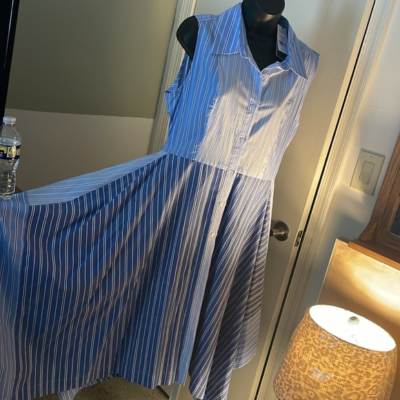 Gracia Blue and White Asymmetrical Sundress with Dress Shirt Collar - Picture 4 of 8